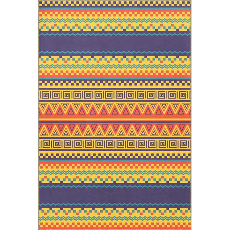 Tapis décoratif triangulaire à motif géométrique jaune, Sous-tapis carré 3 pi 3 po inclus