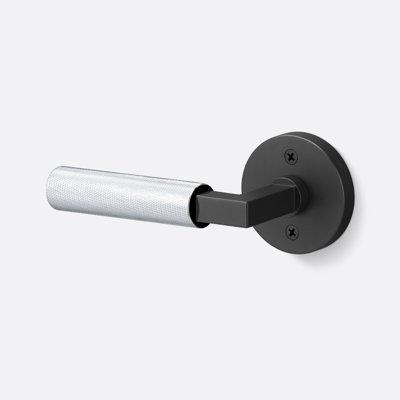 Rosette ronde Levanto en noir mat, poignée moletée en chrome poli