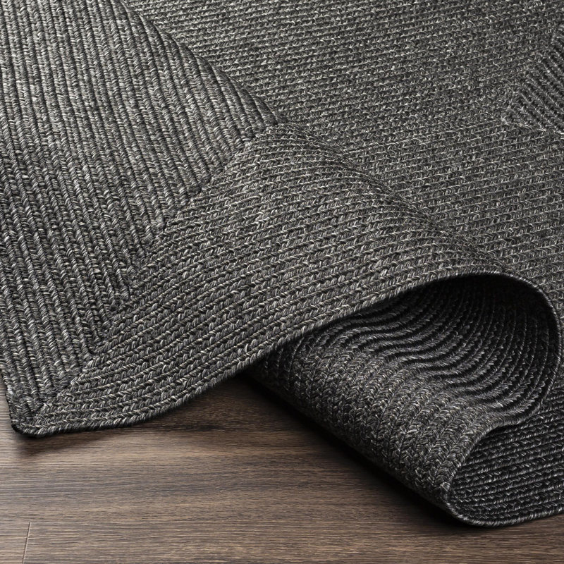 Leroux Indoor / Outdoor Rug, Oval 6' x 9'