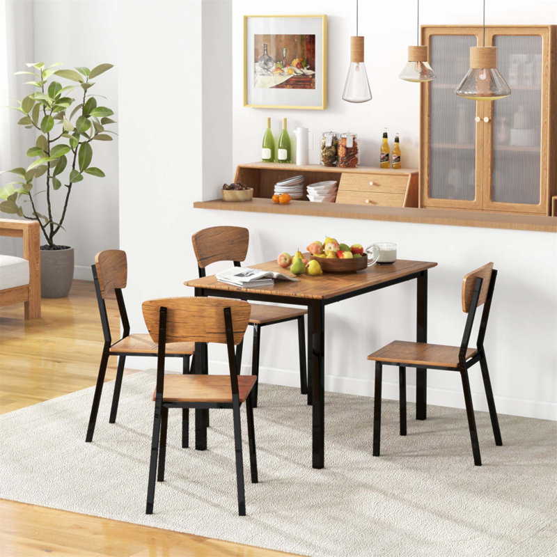 Ensemble de table de salle à manger 5 pièces pour 4 personnes, conception compacte avec charme rustique et fabrication robuste
