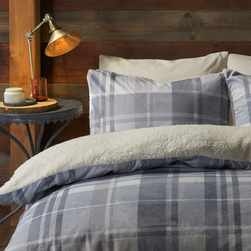 Mulford Check 100% Polyester Chequered Duvet Cover Set with Pillowcases, Double Duvet Cover + 2 Standard Pillowcases, Grey