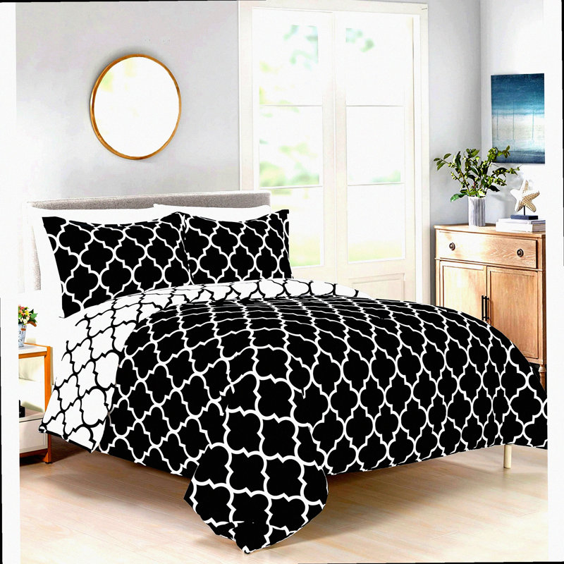 SuperSoft Quatref Comforter Set - All Season & Year Round Medium Weight, Reversible 3-Piece Set. Ultimate Comfort & Style!