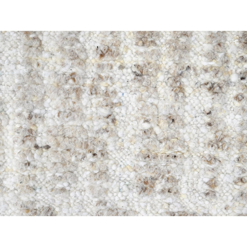 Tapis de couloir oriental blanc albâtre 2 pi 6 po x 7 pi 9 po 2 pi 6 po x 7 pi 9 po