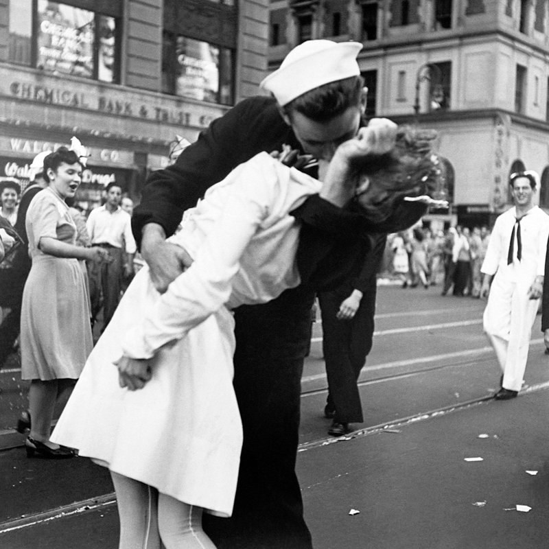 Kissing The War Goodbye In Times Square, 1945 by Victor Jorgensen - Wrapped Canvas Print, 70cm H x 70cm W