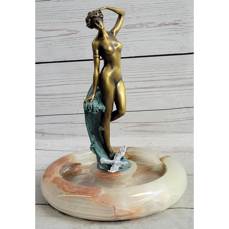 Figurines et sculptures