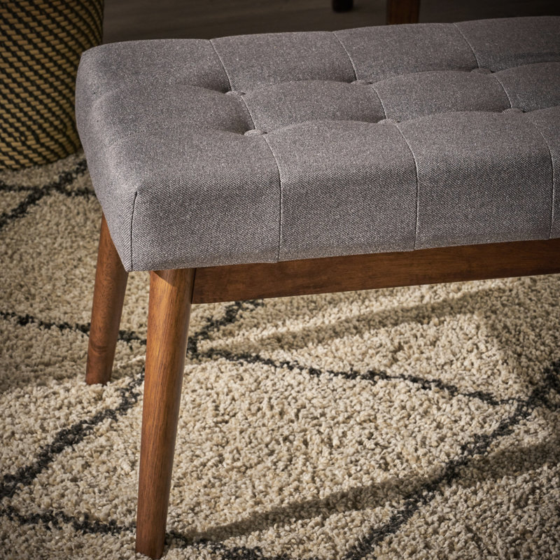Élégant salon en tissu gris, pieds en bois d'hévéa, finition noyer pour une utilisation quotidienne avec housse de style Mid-Century