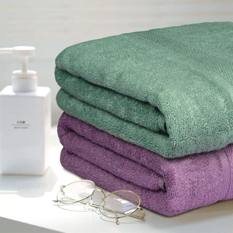 Nalleli Bath Towel