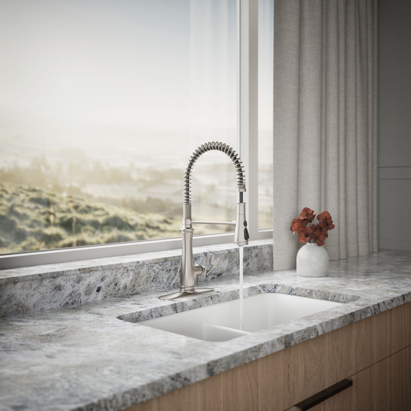 Bellera® Pull Down Single Handle Kitchen Faucet, Vibrant Stainless