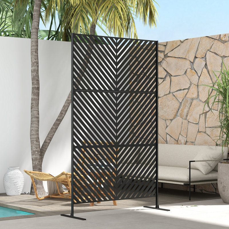 Outdoor Privacy Screen