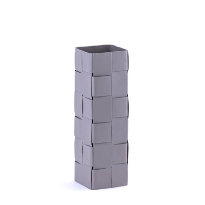 Vase en métal gris fer tissé
