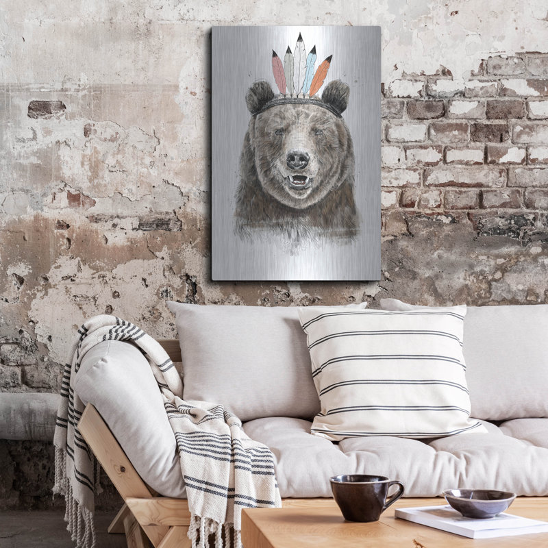 «Festival Bear» par Balazs Solti, H 36 po x l 24 po