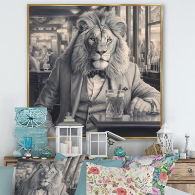 Lion ayant une boisson sur toile