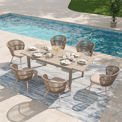 Ensemble repas extensible pour 6 personnes avec coussins