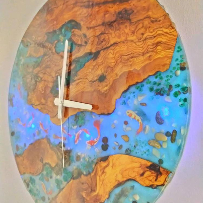 Horloge murale en bois, H 32 po x l 32 po x P 2 po