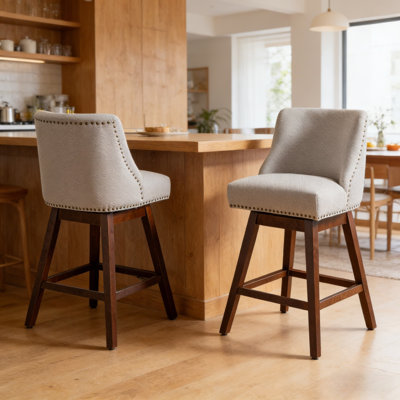 Tabouret de bar et de comptoir pivotant de 26,6 po avec garniture cloutée Logreira