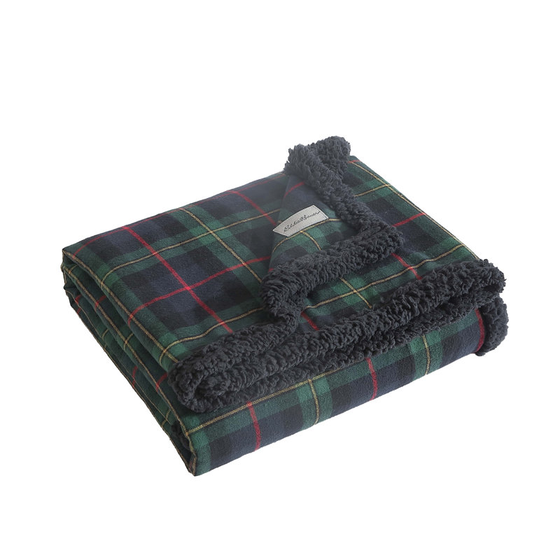 Jeté en flanelle et sherpa imprimé Eddie Bauer, Pin de montagne vert tartan