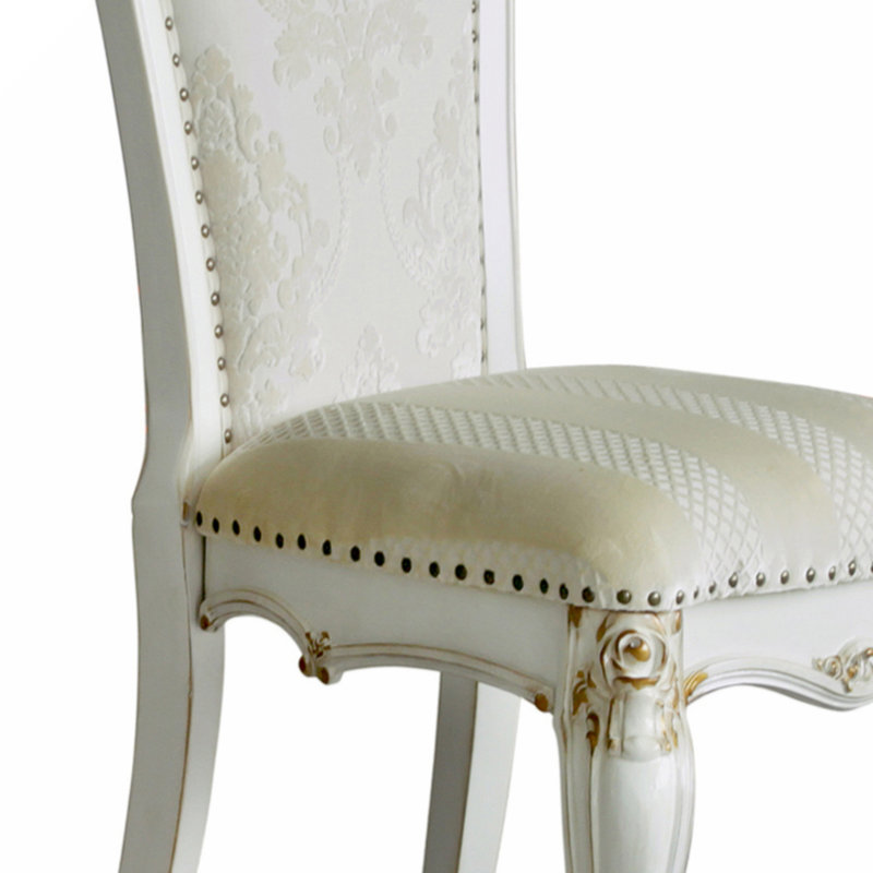 Chaise d'appoint capitonnée en tissu