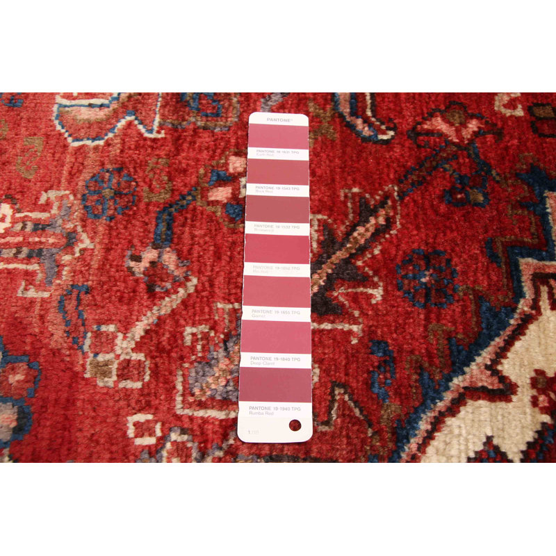 Tapis rouge Sarabi 7 pi 5 po x 8 pi 11 po