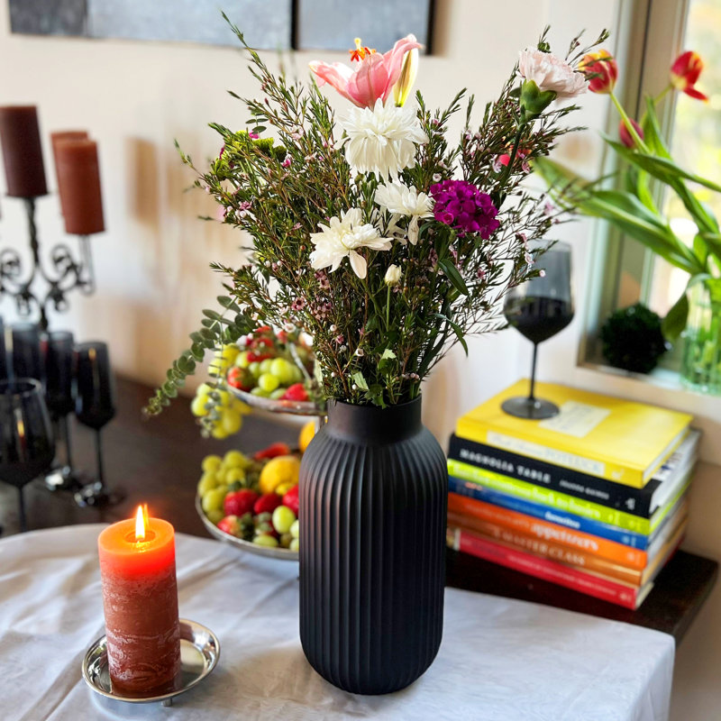 Vase Iconic Scandi noir mat, 11,75 pouces