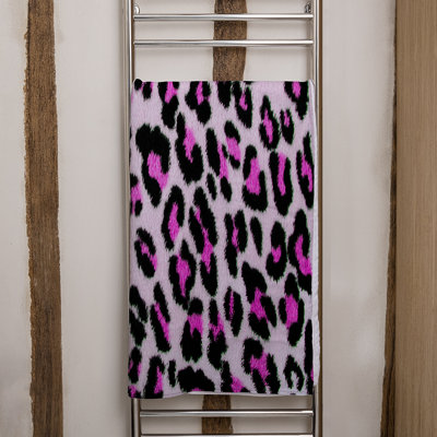 Sheena Midweight Bath Towel