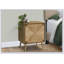 Table d'appoint moderne en noyer clair avec porte en ruppie maritime pour un rangement et un décor de salon