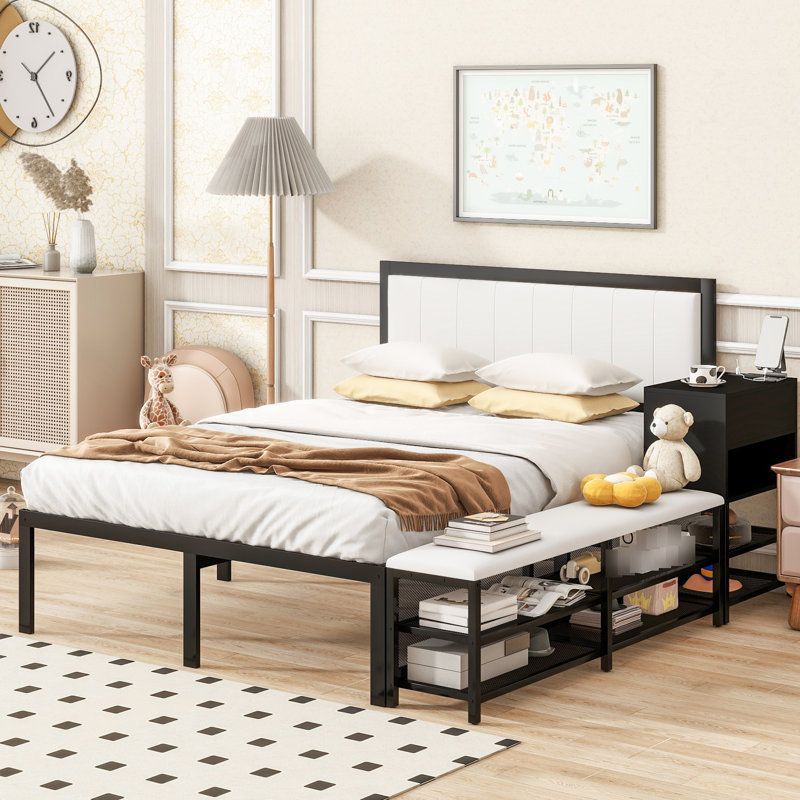 Lit plateforme élégant en métal avec revêtement doux et rangement dissimulé, espace de repos rembourré noir moderne, Double
