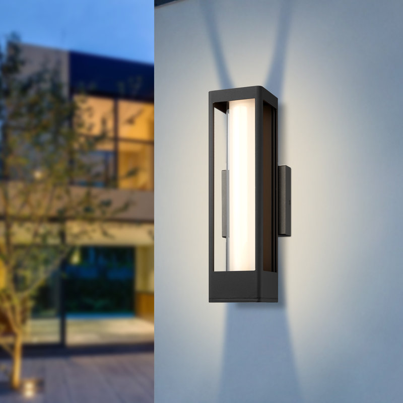 Plafonnier encastré d'extérieur à DEL noir Nox, H 3,88 po x l 14 po x P 4,75 po