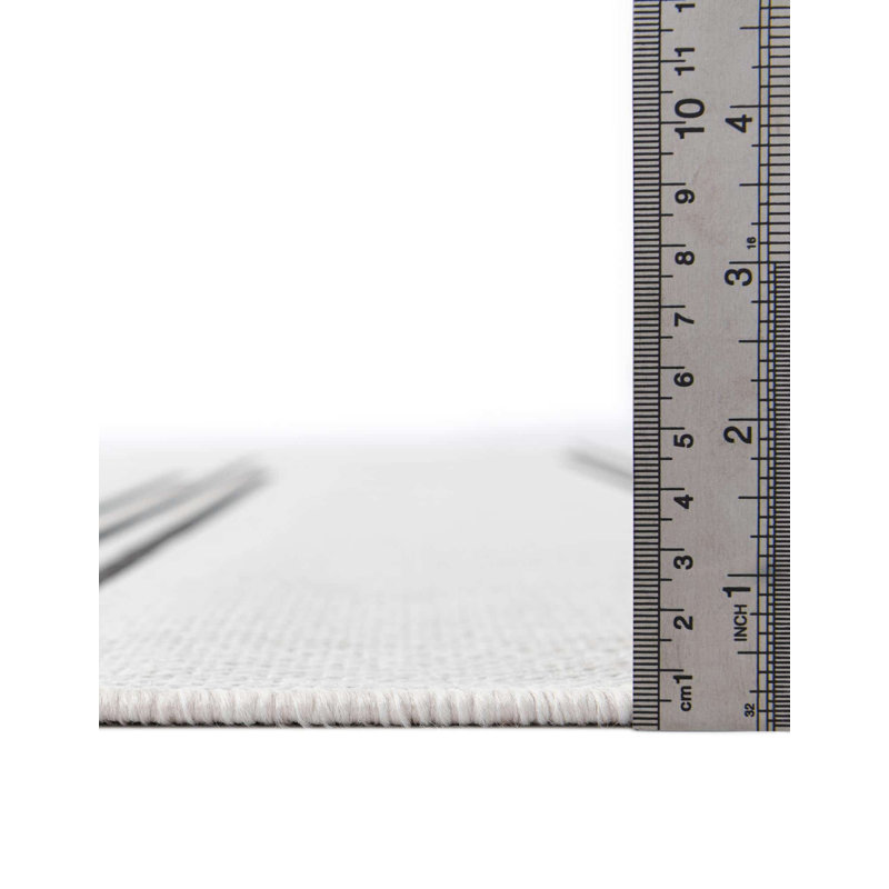 Leonardville Striped Indoor/Outdoor Area Rug, Round 4'1"