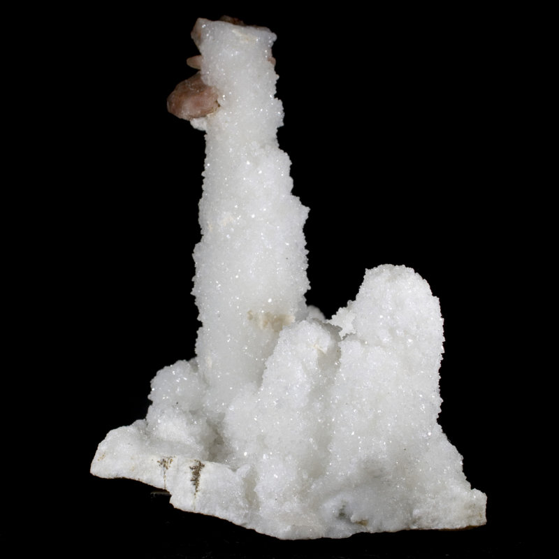 Stilbite sur un ensemble de stalactites calcédoine
