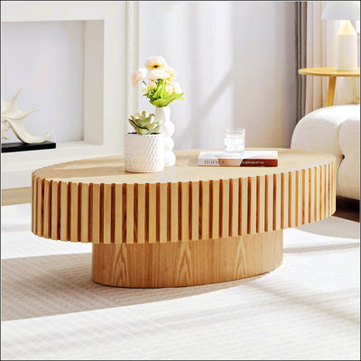 Table basse moderne fabriquée à la main Ellipse, base à piédestal robuste, panneau de fibres à densité moyenne noyer pour espaces de vie compacts