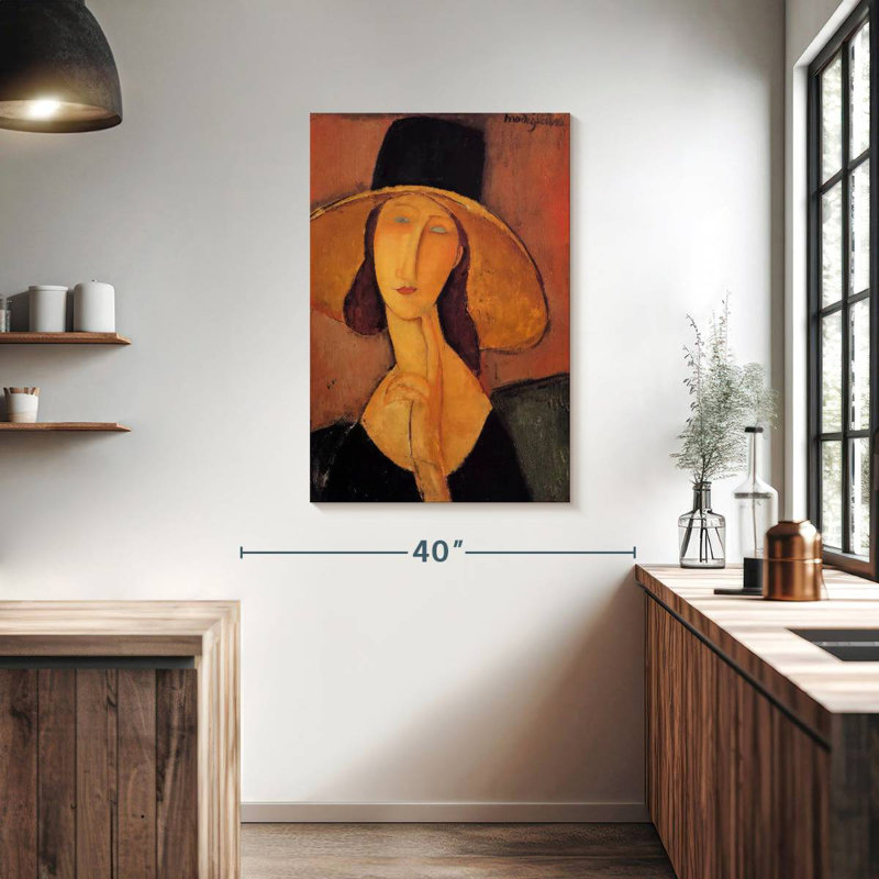 Leisha Jeanne Hebuterne dans un grand chapeau, H 39 po x l 26 po