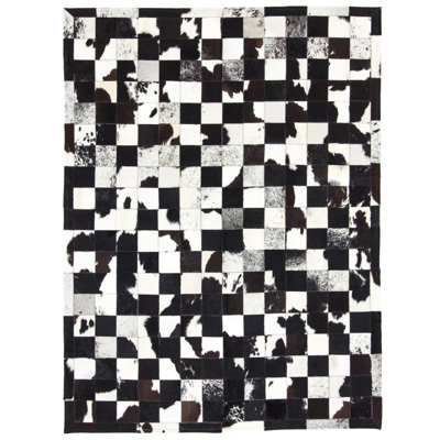 Geometric 150cm X 200cm Area Rug