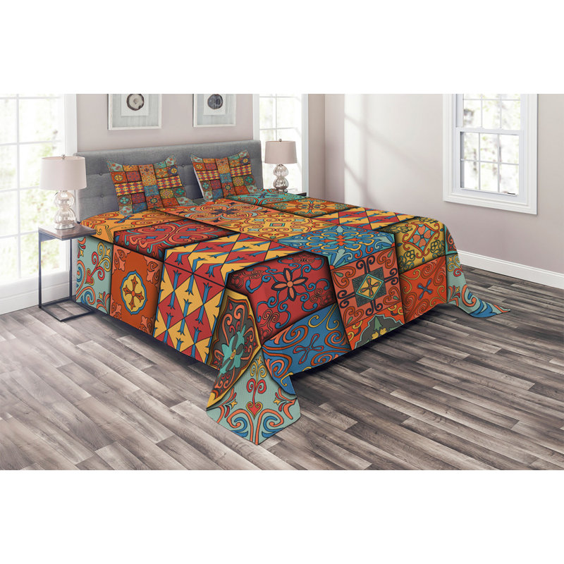 Traditional Polyester Paisley Coverlet, King Bedspread + 2 Shams