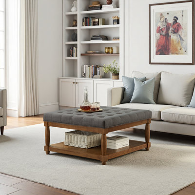 Grande table basse carrée en lin capitonné avec repose-pieds, grand repose-pieds avec tablette en bois massif, design moderne