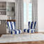 Chaise d'appoint rembourrée à motif blanc et bleu