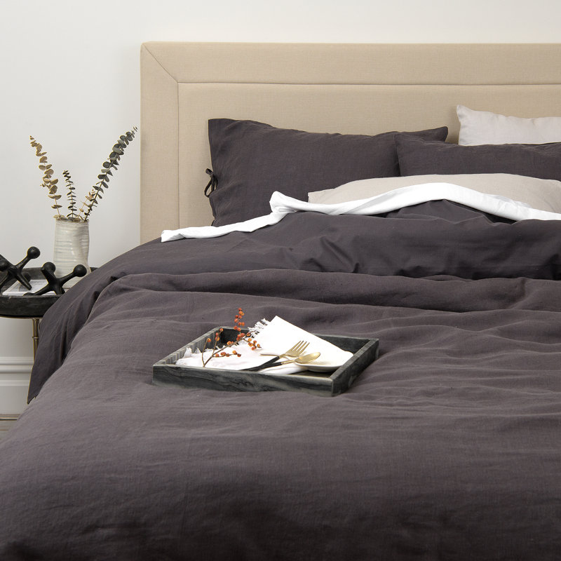 Ginesta Modern & Contemporary Duvet Cover, King Duvet Cover + 2 King Shams, Dark Gray