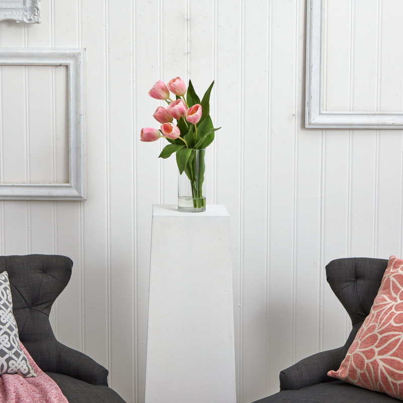 Arrangement floral à tulipes en vase, Rose