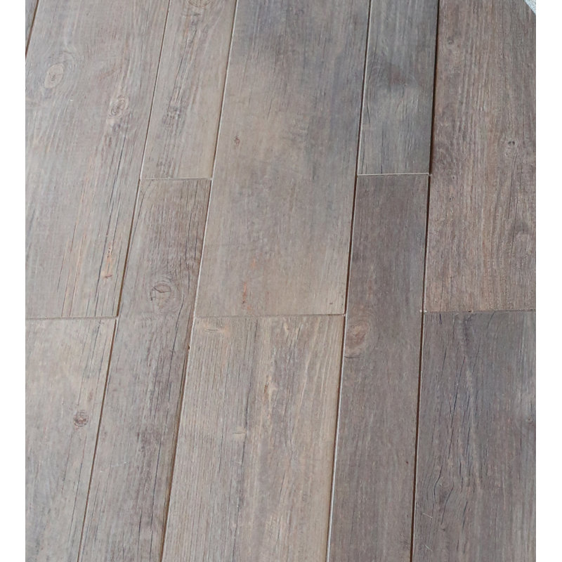 Carreau en porcelaine aspect bois 4 po x 40 po Tahoe, Tonneau