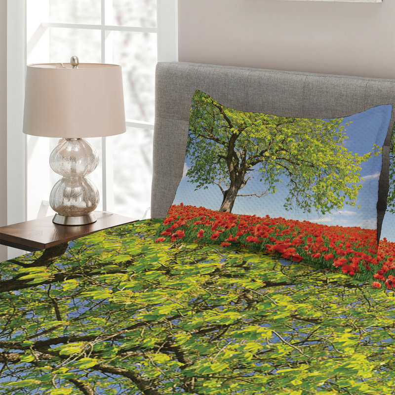 Poppy Traditional Coverlet