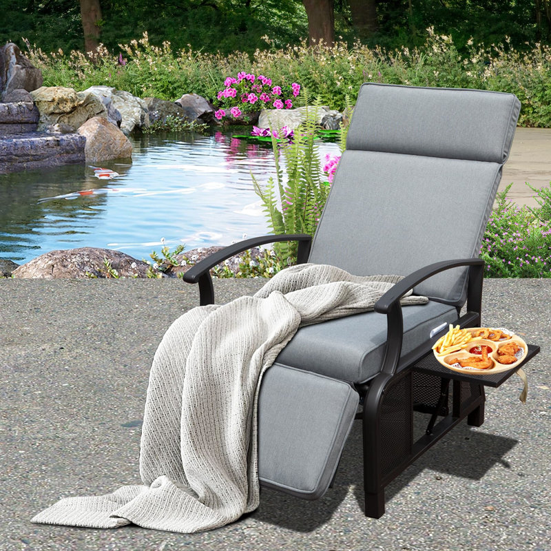 Fauteuil inclinable d'extérieur avec inclinaison de 150 degrés, coussins amovibles de 6,8 po, table d'appoint et fauteuil inclinable ergonomique pour le patio, inclinable, anti-éclaboussures
