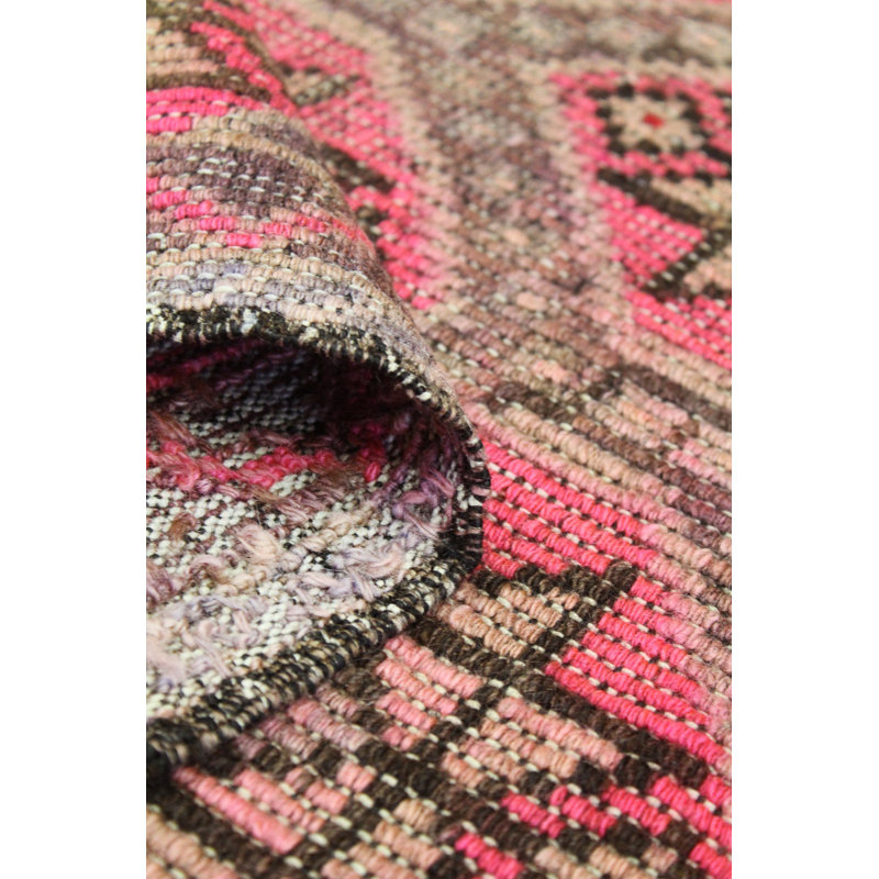Tapis unique rose / brun / gris 5 pi 9 po x 10 pi 1 po Jijim