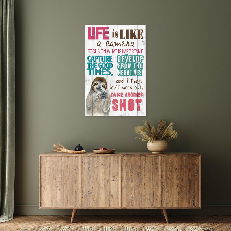 Photographie «Life Is Like A Caméra», impression sur toile tendue, H 36 po x l 24 po x P 1,25 po