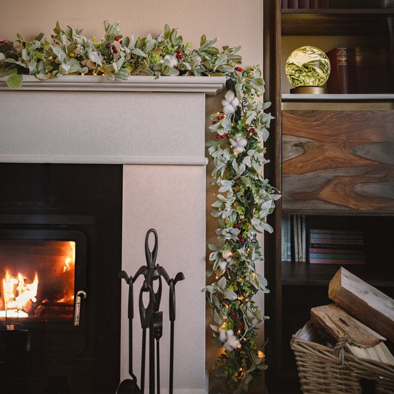 EUCALYPTUS BERRY - 6ft Garland with 100 8 Function Lights