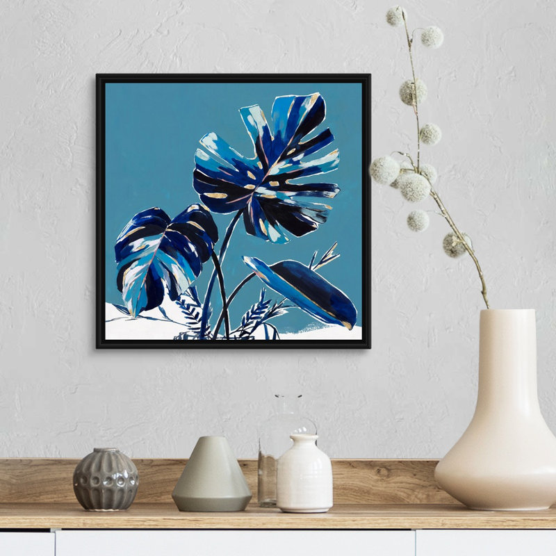 "Swaying Palms I" par Isabelle Z, reproduction d’art sur toile, Cadre noir, H 18 po x l 18 po x P 1,75 po