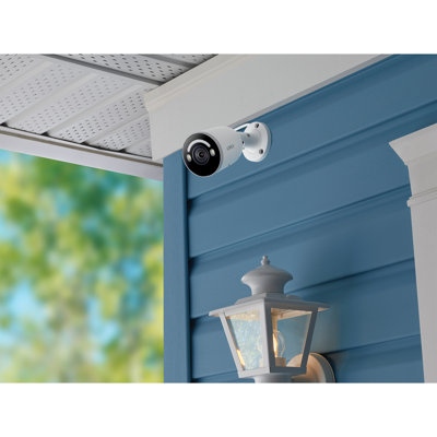 Lorex IP Wired 4K AI Smart PoE Security Bullet Camera with Lighting and Deterrence, White
