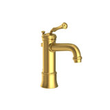 Astor Single Hole Bathroom Faucet with Drain Assembly