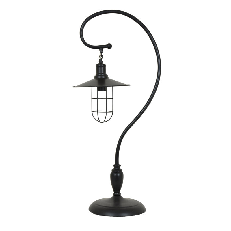 Chesterfield Metal Table Lamp