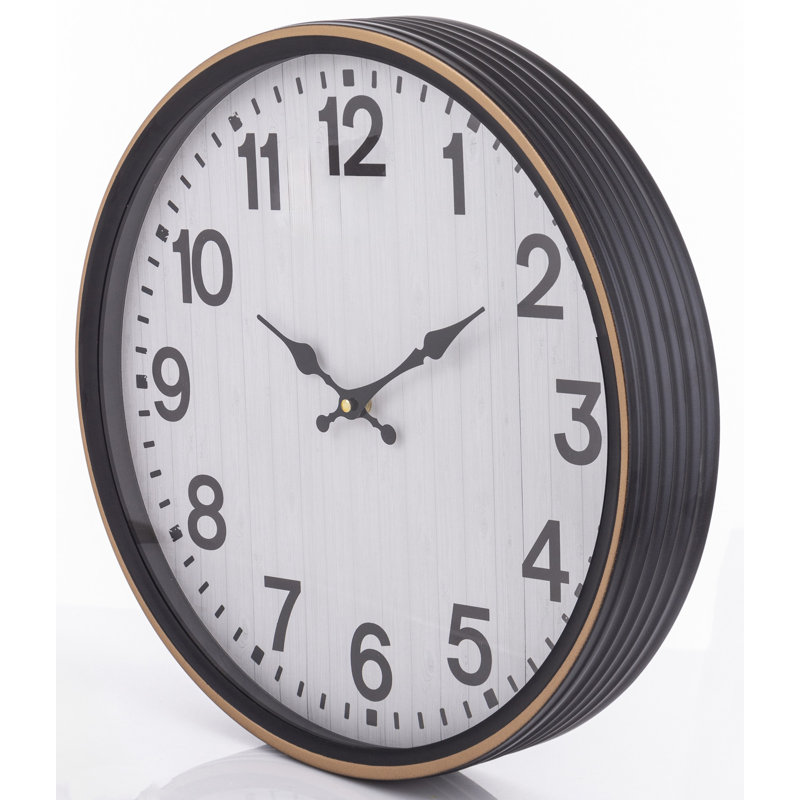 Amairany Metal Wall Clock
