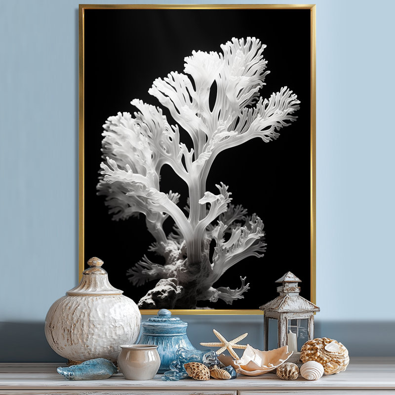 «Aqua Serenade Under Water Corail I», reproduction sur toile, H 32 po x l 24 po, Cadre flottant doré