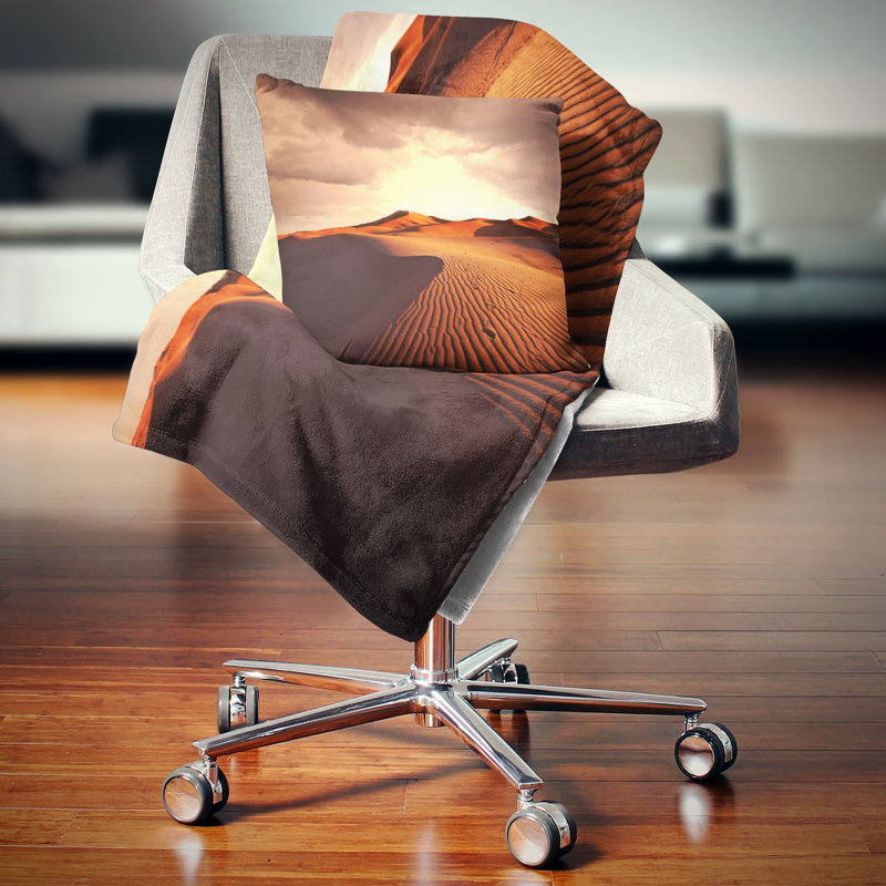 Coussin Designart, Square 16" x 16"